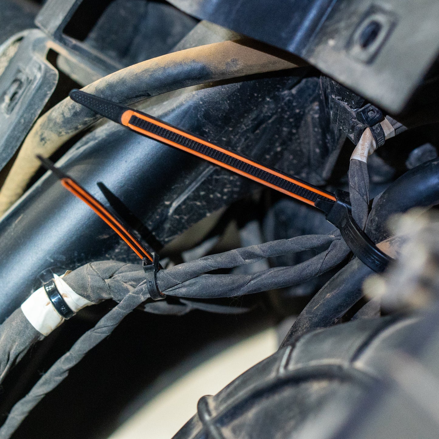 GripLockTies® 8" Rubber-Lined, Reusable Cable Ties - 24 Count